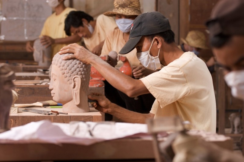 attraction-Artisans D Angkor - Wooden Carving 2.jpg